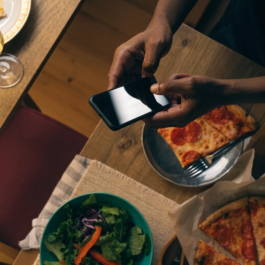 Reordering Dion's delivery in the app at home